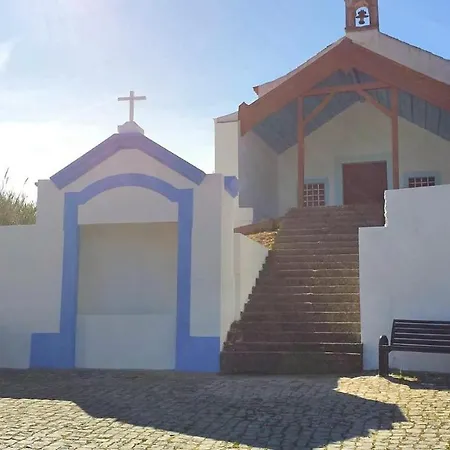 Duarte - Casa T1 - Com Vista Mar *