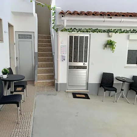 Duarte - Casa T1 - Com Vista Mar